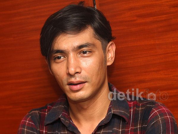 Abimana Aryasatya Tak Gondrong Lagi