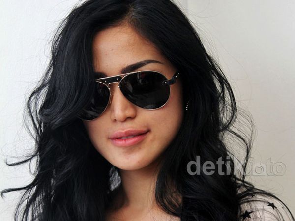 Rambut Messy Jessica Iskandar