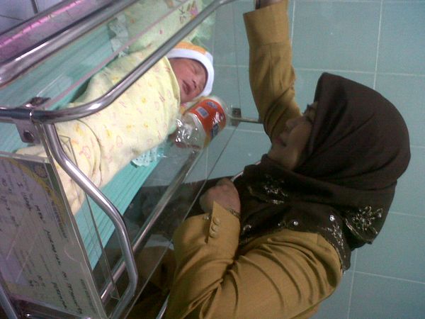 Nazifa Nurahza Setyawan, 11 Bulan, Perempuan