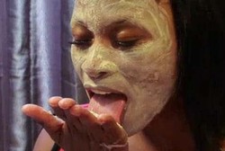 Kecanduan Aneh, Wanita Ini Tiap Hari Makan Masker Wajah