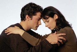 Tak Nikmat Bercinta setelah Rahim Diangkat? Itu Hanya Mitos