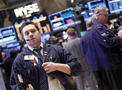 Dow Jones Cetak Rekor Lagi, Wall Street Kinclong
