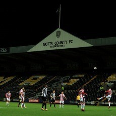 Alih Fungsi, Lampu yang Dulu Ada di Ladang Ganja Kini Dipakai di Stadion