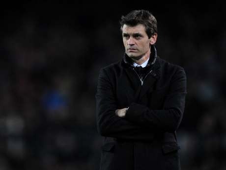 Vilanova Kembali Latih Barca Dua Pekan Lagi