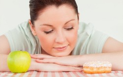 Mau Tambah Berat Badan? Ngemil Saja Makanan Ini!