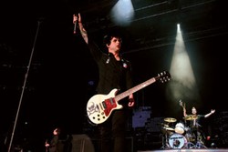 Billie Joe Armstrong Menulis Lagu Untuk Opera Adaptasi Shakespeare