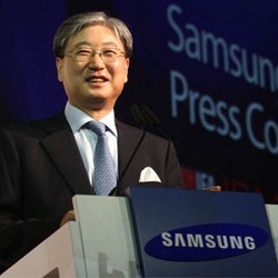 Samsung Kini Dipimpin 3 CEO