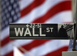Wall Street Berakhir Turun, Dow Jones Berhenti Cetak Rekor
