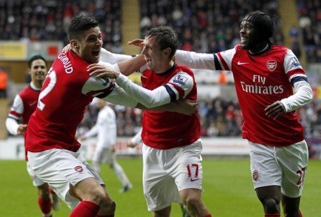 Arsenal Bungkam Swansea 2-0