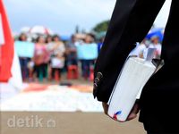 Kebaktian GKI Yasmin di Depan Istana