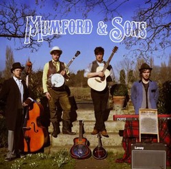 Keyboardist Mumford & Sons: Saya Pikir Phillip Phillips Adalah Kami!