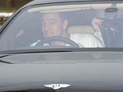 Enggak Tahan Macet, John Terry Tinggalkan Bentley di Jalan