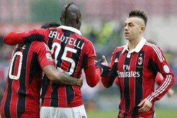 Tambahan tiga poin dari laga ini tak mengubah posisi Milan di urutan tiga klasemen dengan poin 54, terpaut dua dari Napoli yang pada pertandingan lain menang 3-2 saat menjamu Atalanta. REUTERS/Alessandro Garofalo.