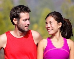 8 Hal yang Harus Diperhatikan Saat Berkencan dengan Orang Asing