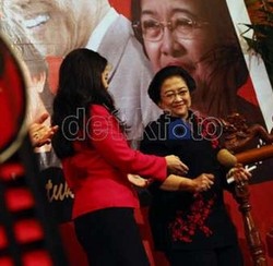 Guruh: Mega dan Puan Nggak Usah Nyapres