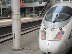 Kecepatan Kereta di RI Maksimal 100 Km/Jam, di China Bisa Tembus 300 Km/Jam