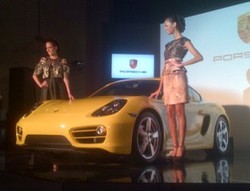 Porsche Bidik 20-30 Cayman Terjual di 2013