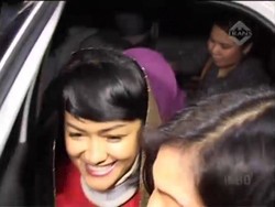 Kejari Tangkap Paksa Julia Perez