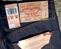 Ulang Tahun ke-140, Levis 501 Kolaborasi dengan Seniman Graffiti