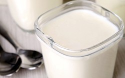 6 Langkah Mudah Membuat Yogurt di Rumah