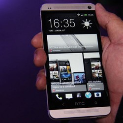 Berapa Harga HTC One di Indonesia?