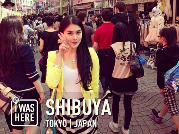 Serunya Sandra Dewi Jalan-jalan ke Jepang