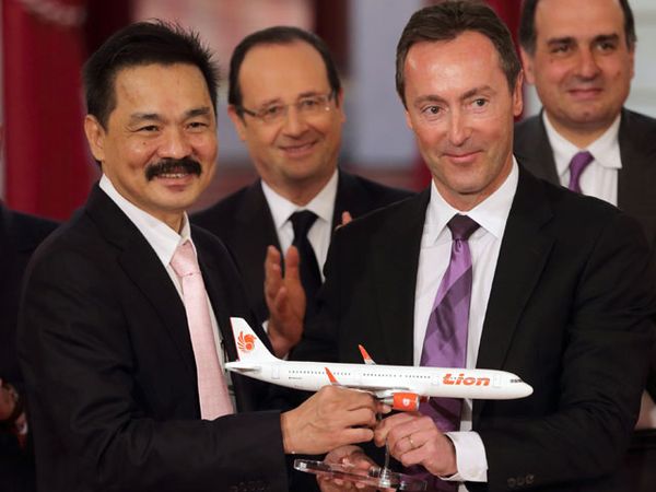 Dari Penjual Mesin Tik, Rusdi Kini Beli Airbus