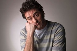 Selalu Loyo Saat Duduk Maupun Berdiri? Awas, Ini Akibatnya