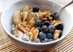 Jadwal Kerja Padat Hari Ini? Sarapan Saja Yogurt!