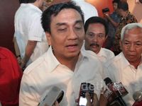 Effendi Simbolon Gugat Pilgub Sumut ke MK