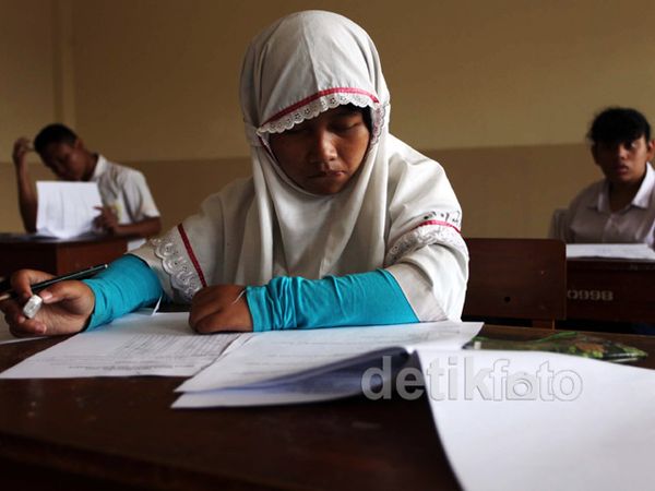 Penerapan Kurikulum 2013 untuk SLB Ditunda