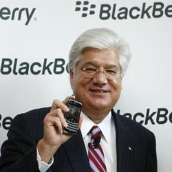 Ex-CEO BlackBerry Ingin Bikin Gadget Star Trek