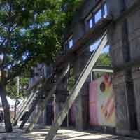 Bangunan Eks Toko Nam Miring Diduga Imbas Proyek Plaza Tunjungan 5