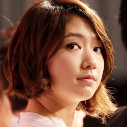Park Shin Hye, Si Cantik yang Selalu Total