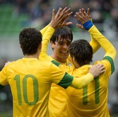 Waktunya Kaka Tebar Pesona