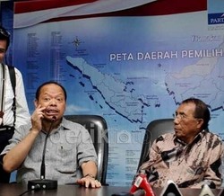 Saat Sutan Bhatoegana Buka Topeng