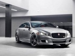 Jaguar Perlihatkan Mobil Kencang XJR 