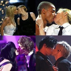 5 Aksi Ciuman Penyanyi Paling Heboh di Atas Pangung