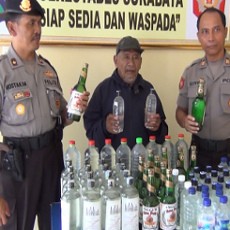 Kakek 12 Cucu Ditangkap Jual Miras