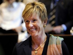 Wanita Terkaya di Dunia Otomotif