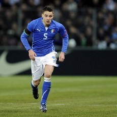 De Sciglio Mengaku Kerepotan Hadapi Alves