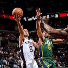 Parker Comeback, Spurs Hentikan Jazz Lewat OT