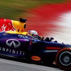 Vettel Rebut Pole Usai Kalahkan Duo Ferrari