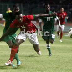 Umpan Silang Arab Saudi dan Double-Pivot Indonesia yang Hilang