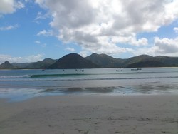 Pantai dan Bukit