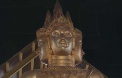 Inilah Patung Buddha Lapis Emas, Berwajah Empat di Surabaya