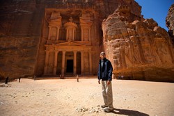 Presiden Obama Terhipnosis Kemegahan Kota Kuno Petra