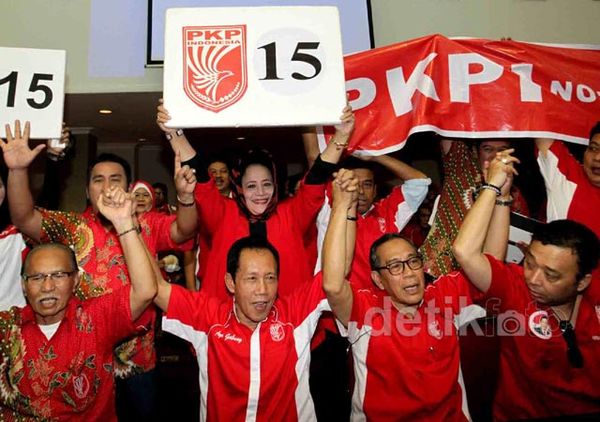 Akhirnya, PKPI Dapat Tiket No 15 ke Pemilu 2014 Akhirnya, PKPI Dapat Tiket No 15 ke Pemilu 2014
