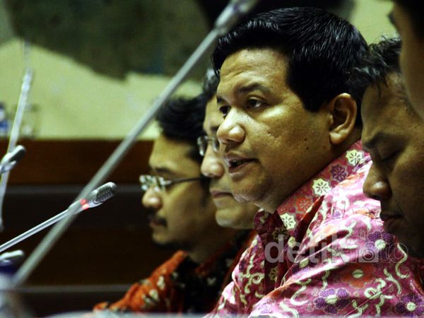 Komisi II-KPU Bahas Pemilu 2014 Komisi II-KPU Bahas Pemilu 2014