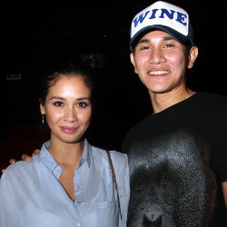 Main Film Perdana Bareng Istri, Vino Bastian Tegang